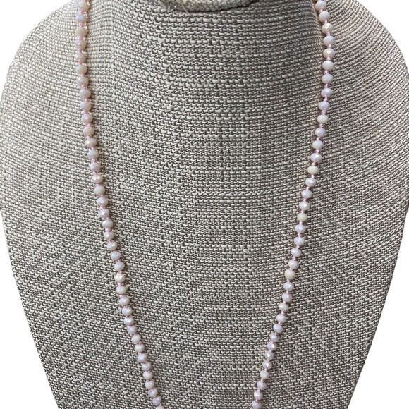 Unbranded Iridescent White and Petal Pink Beaded Necklace with Gold tone Circle - Picture 3 of 6